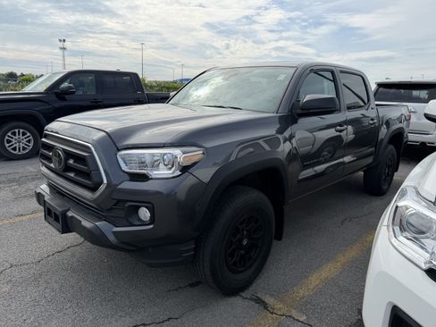Used 2023 Toyota Tacoma SR5 w/ SX Package AWD/4WD image 3