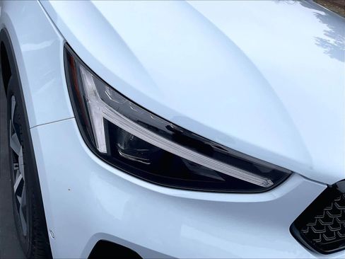 New 2026 Volvo XC40 B5 Plus w/ Protection Package Premier image 32