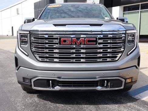 Used 2023 GMC Sierra 1500 Denali RWD image 2