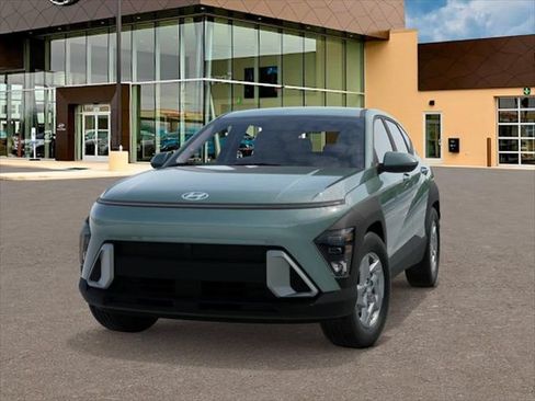 New 2027 Hyundai Kona SE AWD/4WD image 6