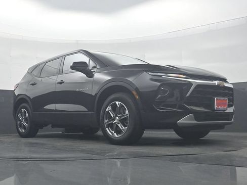 Used 2025 Chevrolet Blazer LT FWD image 26