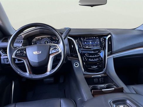 Used 2020 Cadillac Escalade Luxury image 49