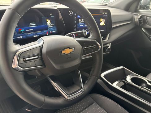 Used 2025 Chevrolet Equinox LT image 29