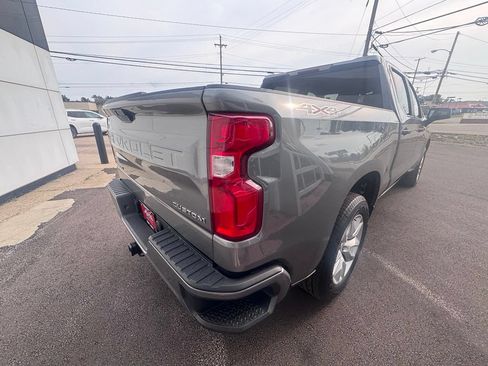 Used 2020 Chevrolet Silverado 1500 Custom w/ Custom Value Package AWD/4WD image 7