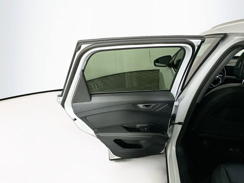 Used 2023 Audi Q4 e-tron Premium Plus w/ Premium Plus image 26