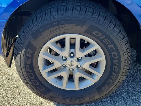 Used 2014 Nissan Frontier SV w/ SV Value Truck Package image 11