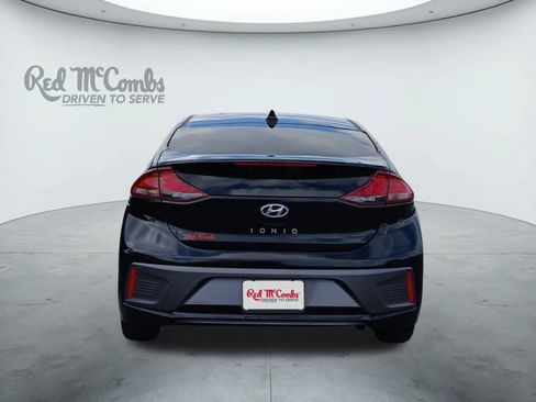 Used 2022 Hyundai Ioniq SE image 4