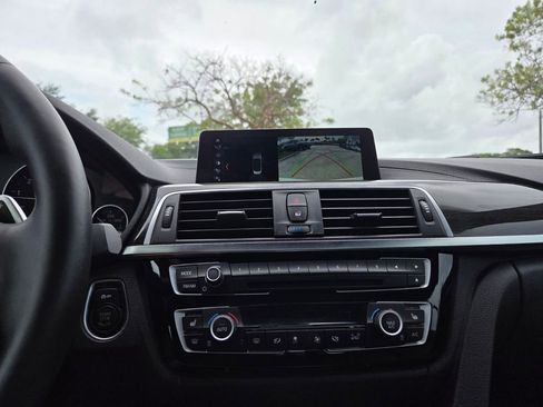 Used 2019 BMW 440i Convertible RWD image 26