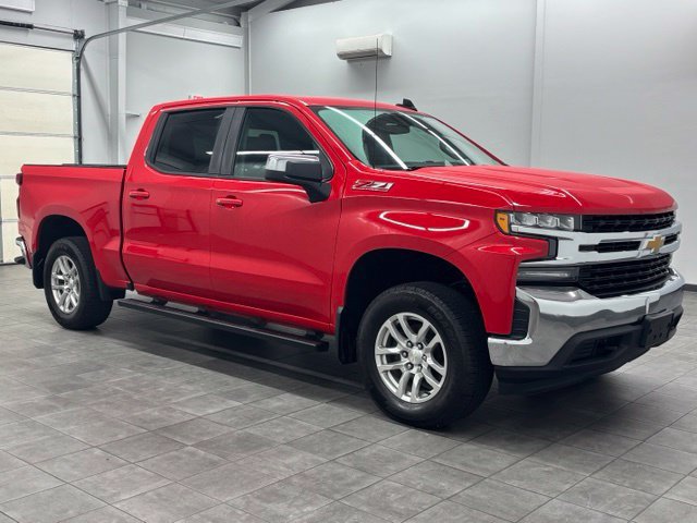 Used 2022 Chevrolet Silverado 1500 LT AWD/4WD image 1