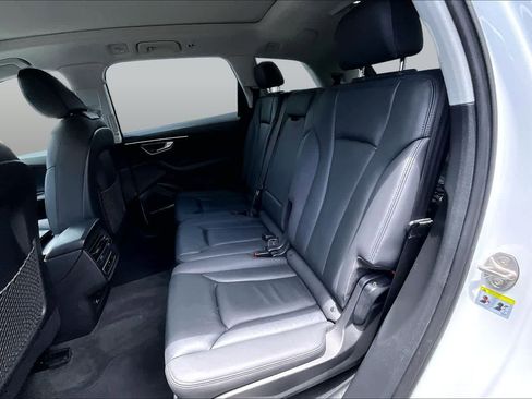 Used 2022 Audi Q7 3.0T Premium Plus AWD/4WD image 21