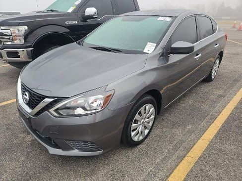 Used 2019 Nissan Sentra S image 1