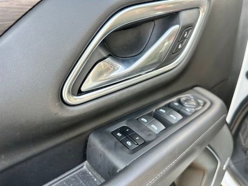 Used 2021 Chevrolet Tahoe LT w/ Luxury Package image 32