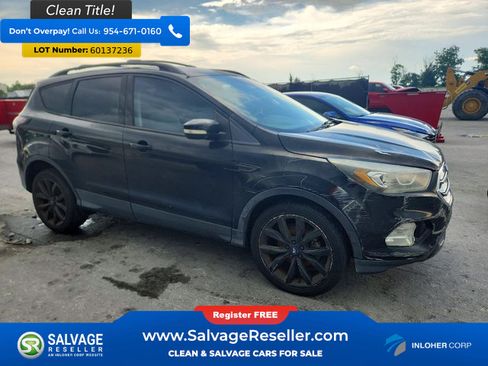 Used 2017 Ford Escape Titanium FWD image 5