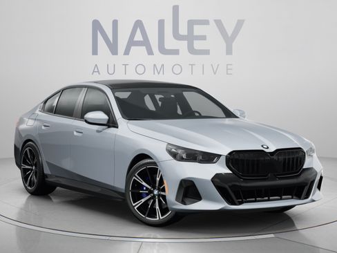 Used 2024 BMW 540i xDrive w/ Executive Package AWD/4WD image 6