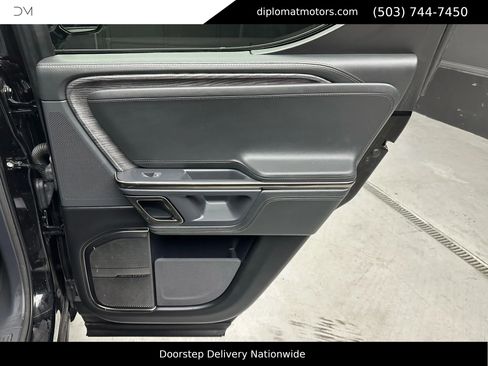 Used 2022 Rivian R1T Adventure image 34