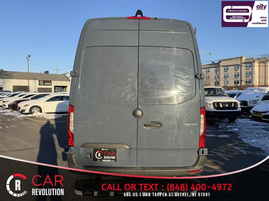 Used 2021 Mercedes-Benz Sprinter 2500 image 5