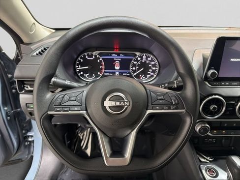 Used 2025 Nissan Sentra SV FWD image 16