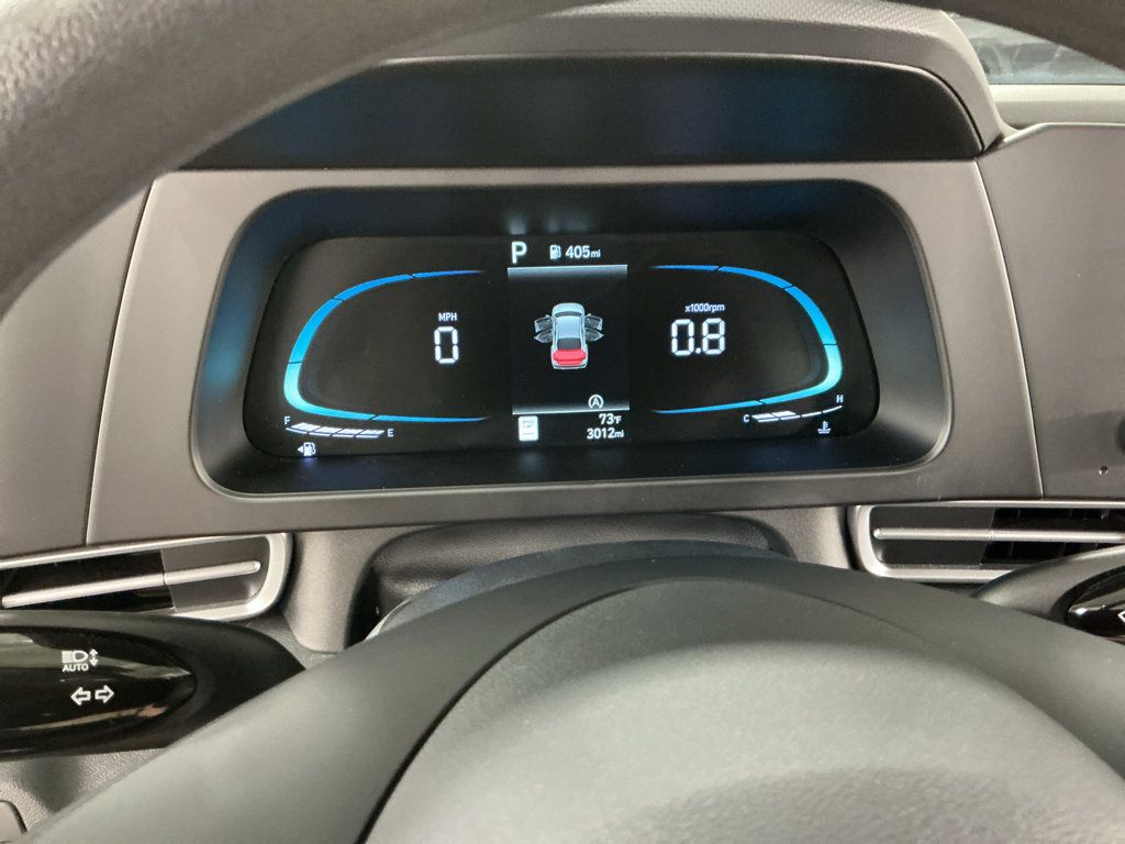Certified 2026 Hyundai Elantra SE FWD image 10