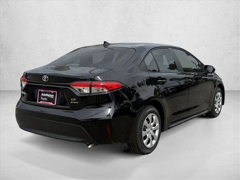 Certified 2026 Toyota Corolla LE FWD image 5