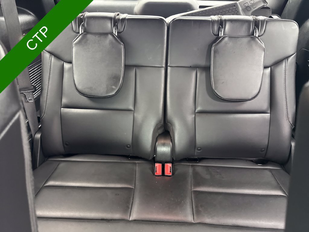 Used 2024 Ford Explorer XLT w/ Equipment Group 202A AWD/4WD image 16