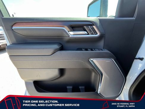 New 2026 GMC Sierra 2500 Denali w/ Denali Reserve Package AWD/4WD image 23