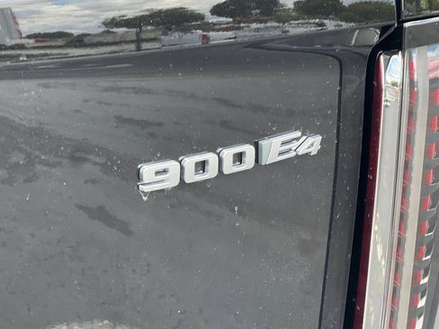 Used 2026 Cadillac Vistiq Luxury image 50