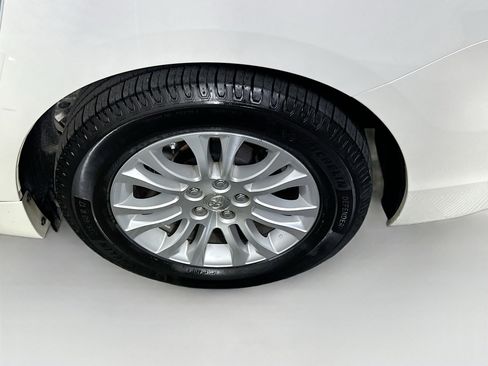 Used 2015 Toyota Sienna XLE image 11