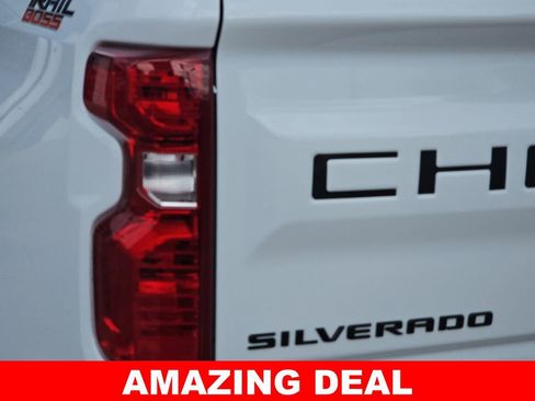 New 2026 Chevrolet Silverado 1500 Custom Trail Boss w/ Turbomax Blackout Package AWD/4WD image 40