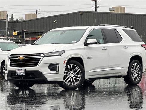 Used 2022 Chevrolet Traverse High Country image 8