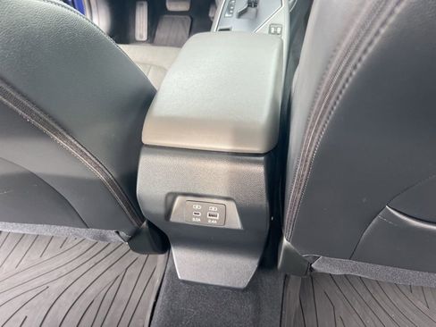 Used 2024 Subaru Crosstrek 2.0i Premium image 19