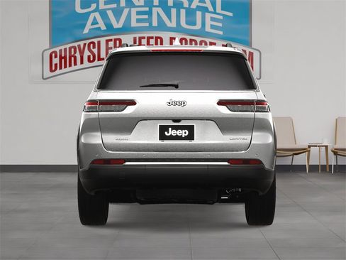 New 2025 Jeep Grand Cherokee L Limited image 10