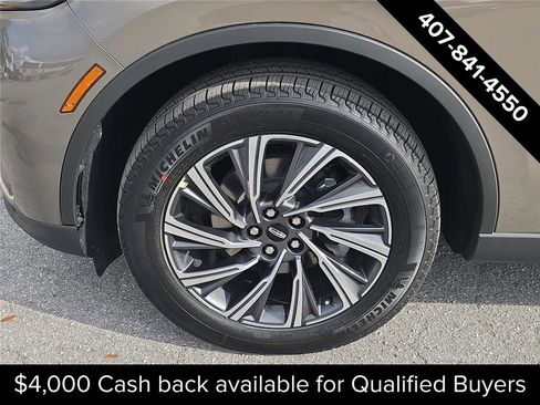 New 2026 Lincoln Aviator AWD image 8