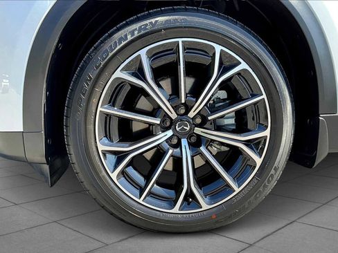 Used 2025 MAZDA CX-70 Plug-In Hybrid w/ Premium Pkg image 10