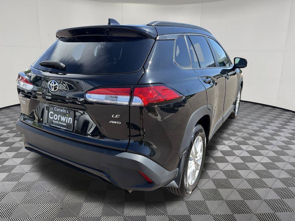 Used 2024 Toyota Corolla Cross LE AWD/4WD image 6