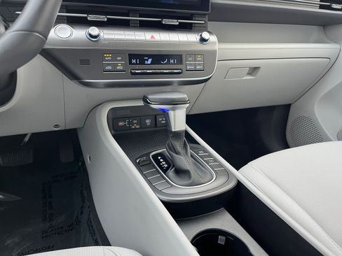 Used 2025 Hyundai Kona SEL image 41