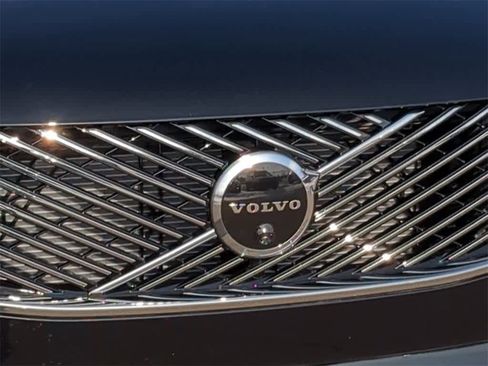 New 2026 Volvo XC90 B6 Plus w/ Protection Package Premier image 11