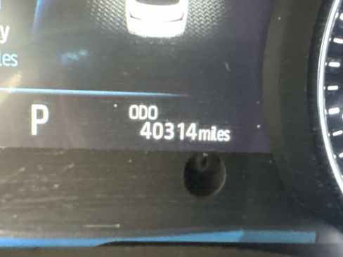 Used 2021 Toyota Avalon XSE w/ Carpet Mat Package (TMS) image 27