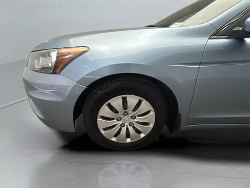 Used 2011 Honda Accord LX image 3