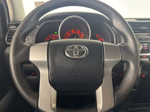 Used 2011 Toyota 4Runner SR5 AWD/4WD image 18