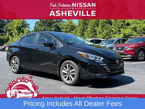 Used 2025 Nissan Versa SV w/ Trunk Package FWD image 1