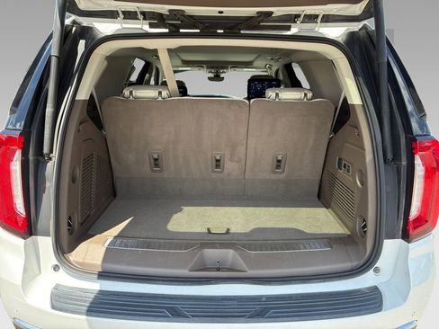 Used 2021 GMC Yukon Denali w/ Denali Ultimate Package AWD/4WD image 24