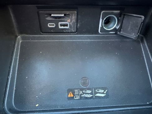 Used 2021 GMC Yukon XL AT4 w/ Rear Media and Nav Package image 38