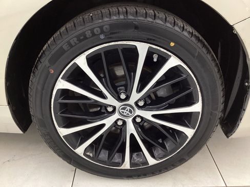 Used 2015 Toyota Camry LE image 44