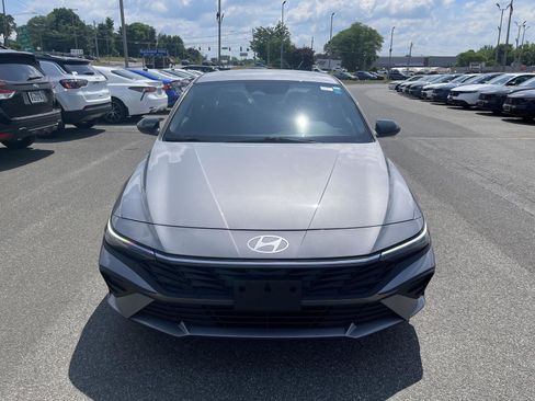 Used 2025 Hyundai Elantra SEL FWD image 18