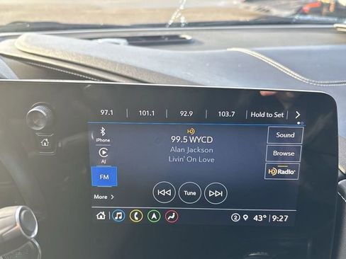 Used 2022 Chevrolet Corvette Stingray Preferred Cpe w/ Z51 Performance Package image 13