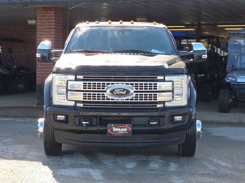 Used 2018 Ford F450 Platinum w/ Platinum Ultimate Package image 2