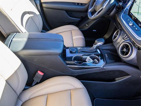 New 2025 Chevrolet Blazer Premier image 17