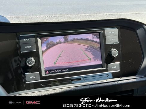 Used 2024 Volkswagen Jetta SE FWD image 5