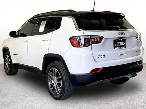 Used 2022 Jeep Compass Limited AWD/4WD image 16