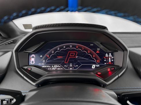 Used 2023 Lamborghini Huracan Tecnica image 19